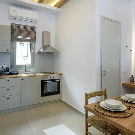 Vivere Luxury Suites Pera Gyalos Exterior photo